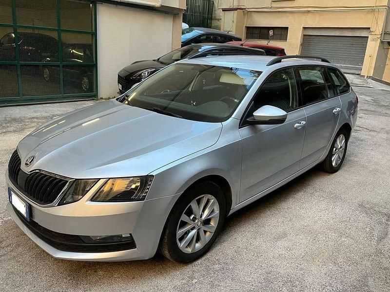 Usata Skoda Octavia G-TEC Ambition 110 CV (80 kW) 2018 Argento Station wagon