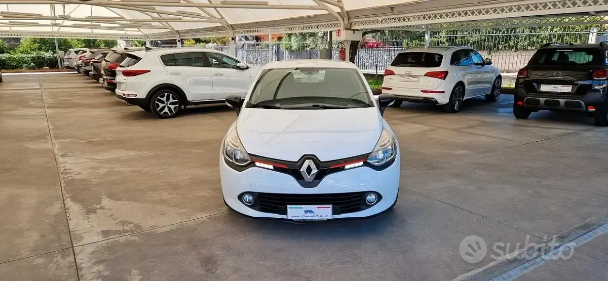 Usata Renault Clio 75 CV (55 kW) 2013 Bianco Utilitaria