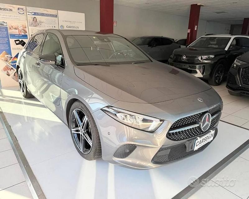 Usata Mercedes A180 116 CV (85 kW) 2020 Grigio Berlina