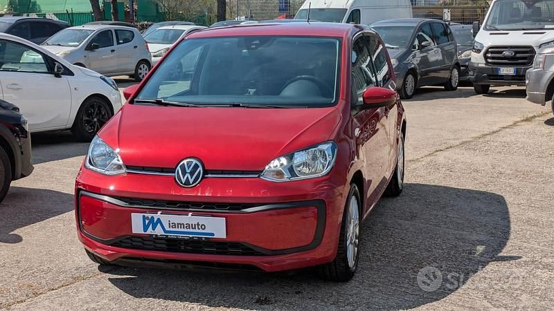 Usata VW up! Move 65 CV (47 kW) 2023 Rosso Utilitaria