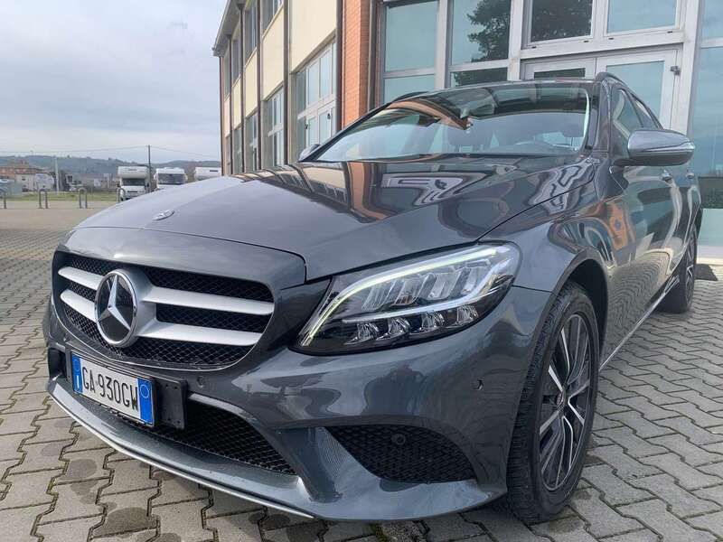 Usata Mercedes C180 Business 122 CV (89 kW) 2020 Grigio medio met Station wagon