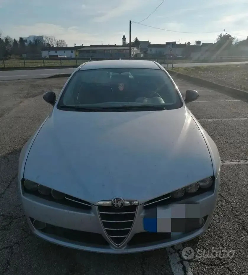 Usata Alfa Romeo 159 120 CV (88 kW) 2007 Grigio Berlina