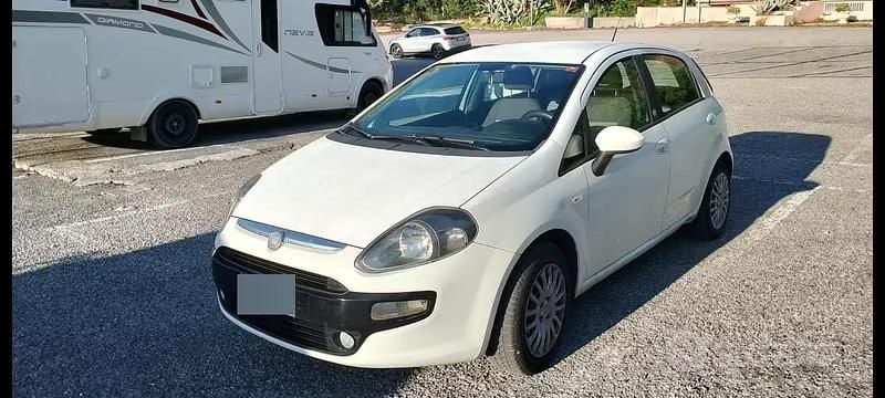 Usata Fiat Grande Punto 2011 Bianco Utilitaria