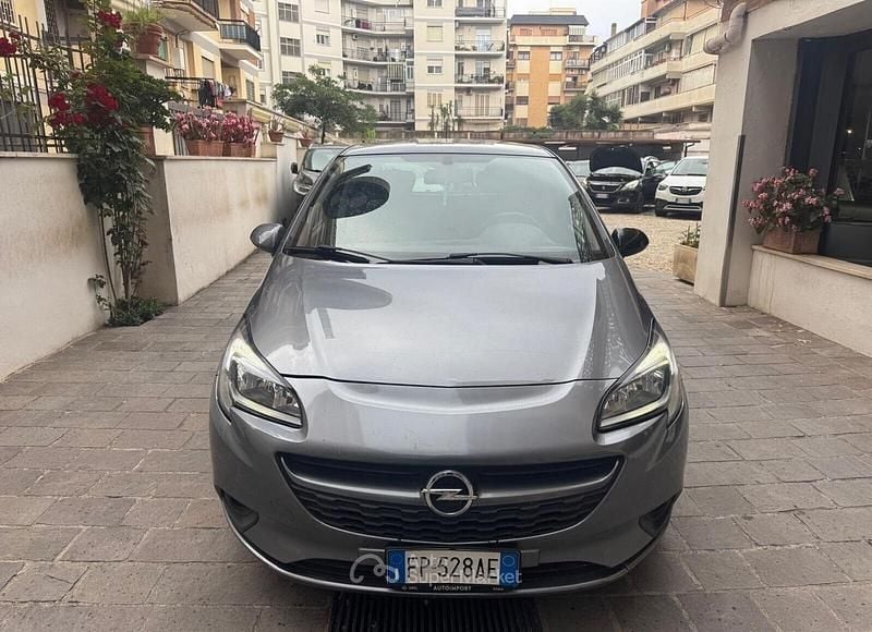 Usata Opel Corsa 75 CV (55 kW) 2018 Grigio Utilitaria