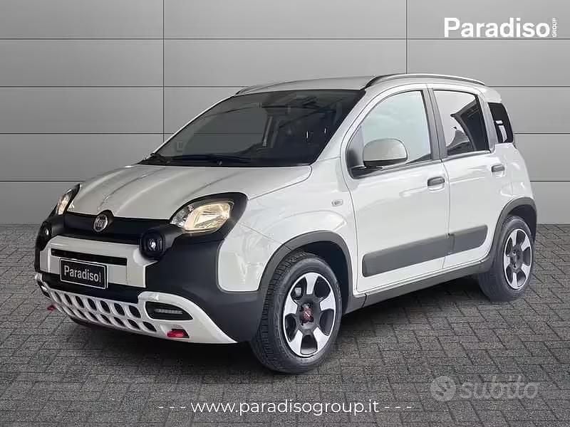 Usata Fiat Panda Cross Cross 69 CV (50 kW) 2024 Bianco Utilitaria