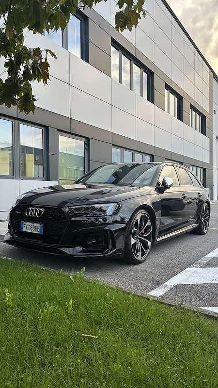 Nero Usata 2019 Audi RS4 Ambiente Station wagon | 44.000 € (Buon prezzo) - Immagine 1/4