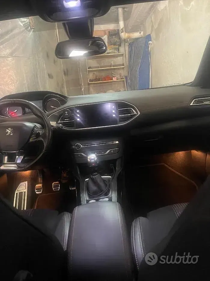 Usata Peugeot 308 GT-line 120 CV (88 kW) 2018 Grigio Station wagon