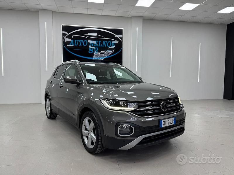Usata VW T-Cross Advance 95 CV (69 kW) 2020 Grigio SUV