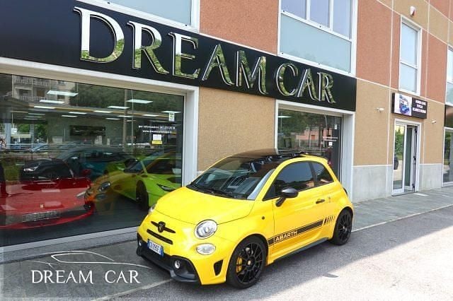 Usata Abarth 595 Competizione 180 CV (132 kW) 2020 Giallo pastello Utilitaria