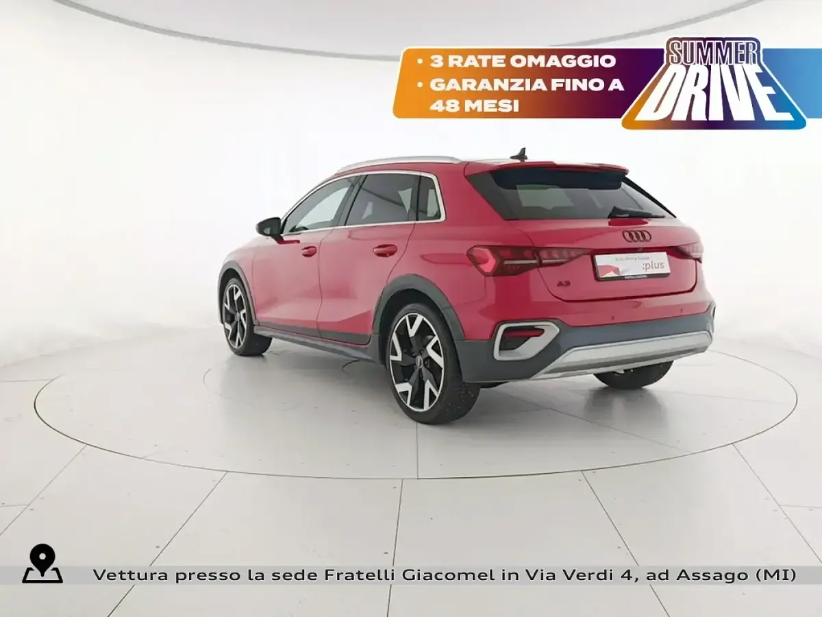 Usata Audi A3 Ambiente 150 CV (110 kW) 2024 Rosso progressivo metallizzato Berlina