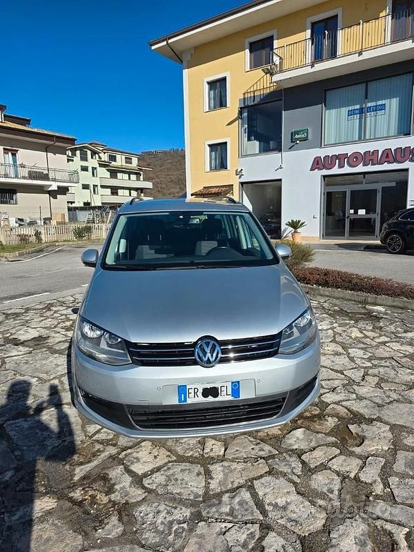 Begagnad VW Sharan 136 HK (100 kW) 2013 Grå Minibuss