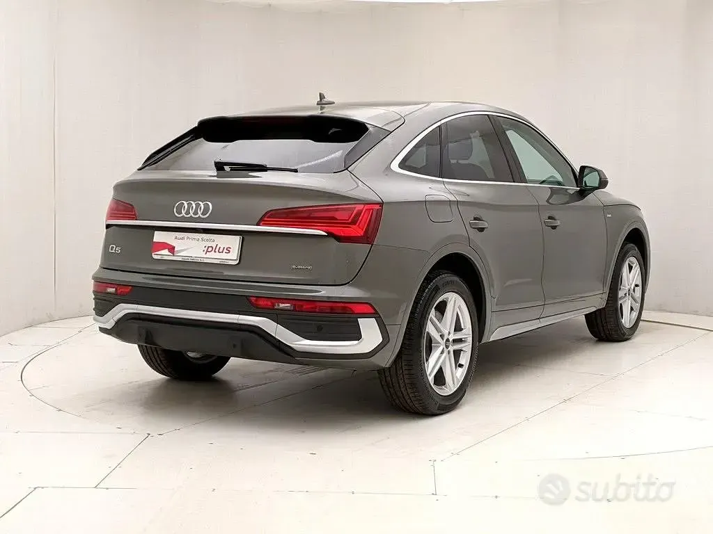 Usata Audi Q5 S-Line 204 CV (150 kW) 2023 Grigio SUV