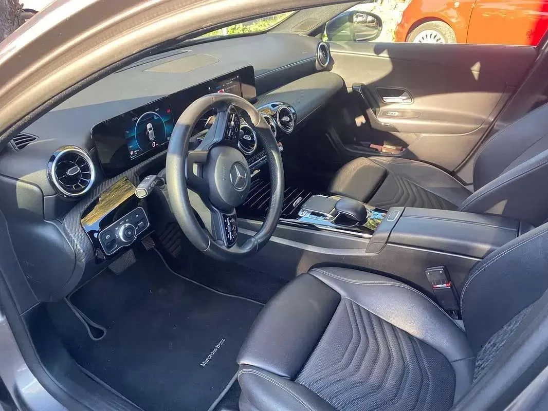 Gebraucht Mercedes A180 Business 116 PS (85 kW) 2019 Limousine