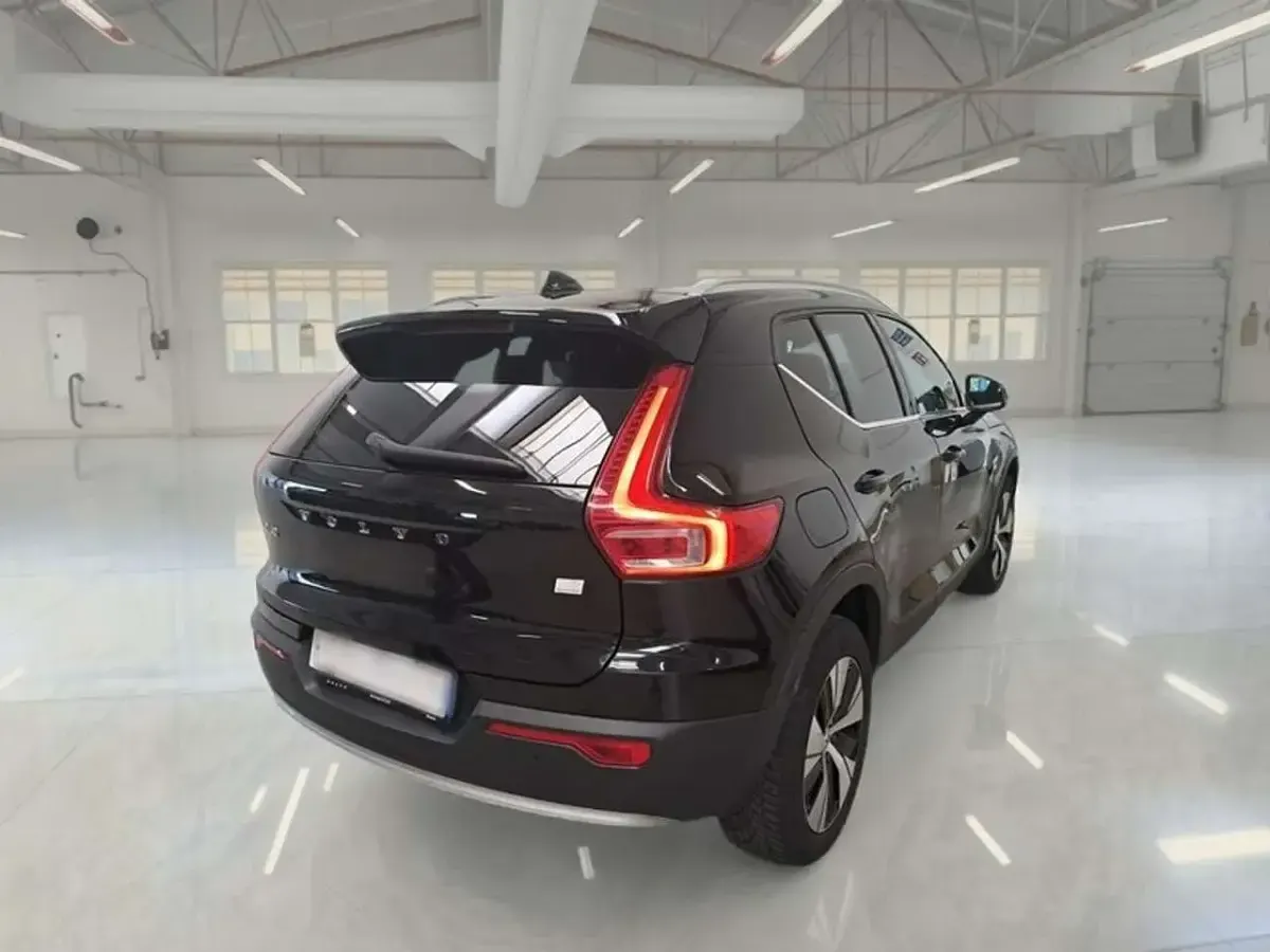 Usata Volvo XC40 Core 129 CV (94 kW) 2022 Nero SUV