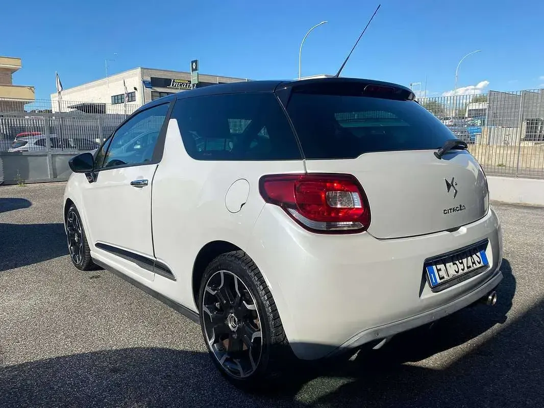 Usata Citroën DS3 99 CV (72 kW) 2015 Bianco Berlina