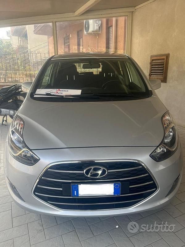 Usata Hyundai ix20 90 CV (66 kW) 2018 Grigio Utilitaria