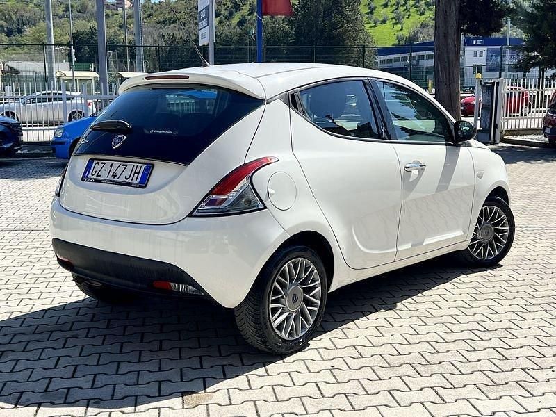 Usata Lancia Ypsilon S 95 CV (69 kW) 2012 Utilitaria