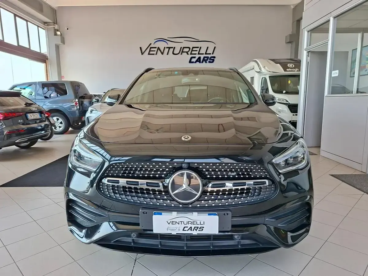 Usata Mercedes GLA220 Premium 190 CV (139 kW) 2022 Nero SUV