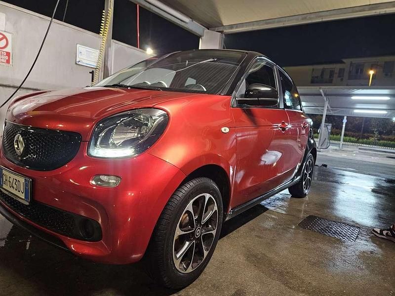 Usata 2016 Smart ForFour Passion Utilitaria | 9000 € (Buon prezzo) - Immagine 1/4