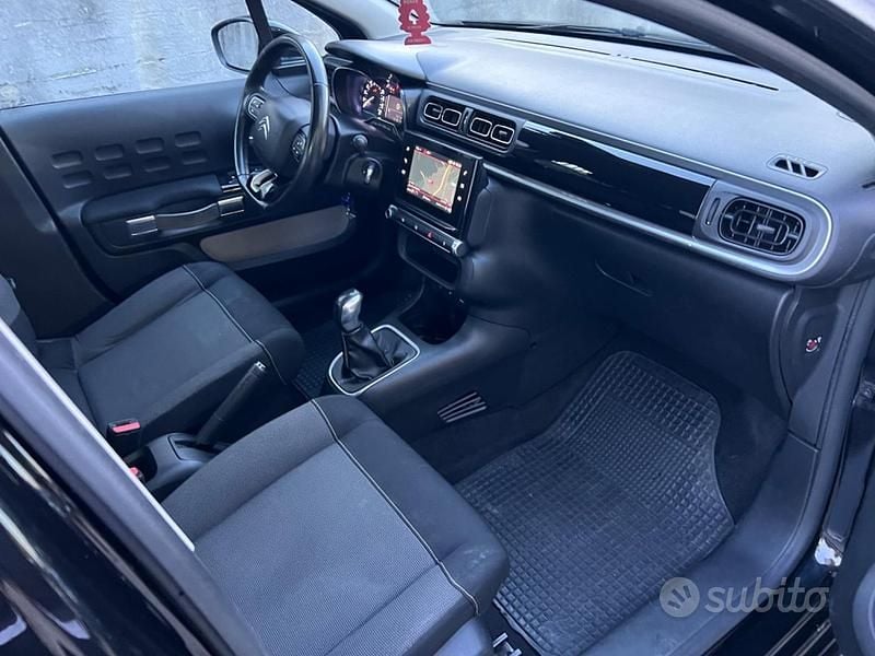 Usata Citroën C3 Shine 102 CV (75 kW) 2018 Nero Berlina