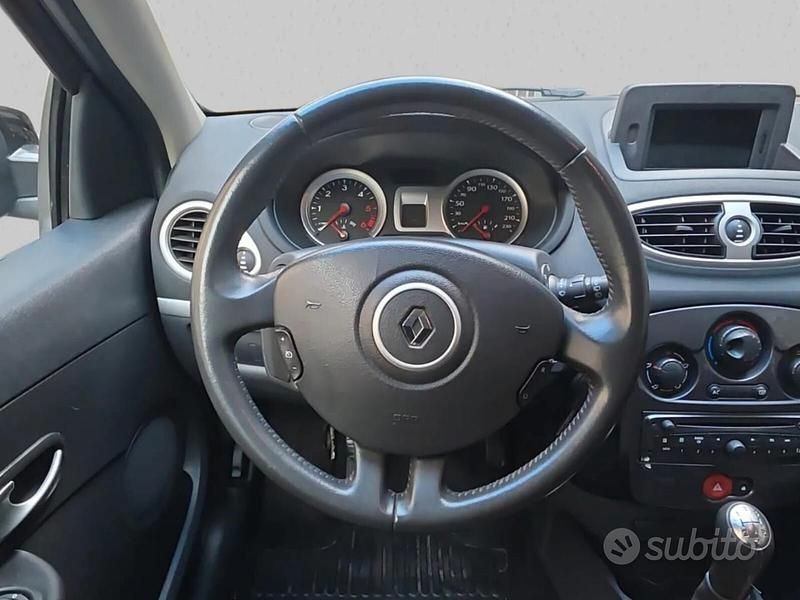 Usata Renault Clio IV 74 CV (54 kW) 2012 Nero Utilitaria