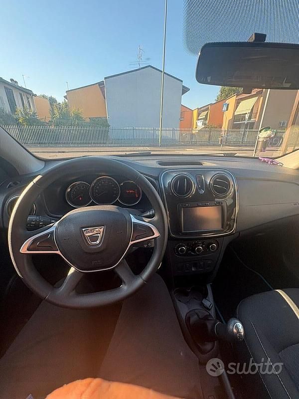 Usata Dacia Sandero Stepway 90 CV (66 kW) 2018 Blu Utilitaria