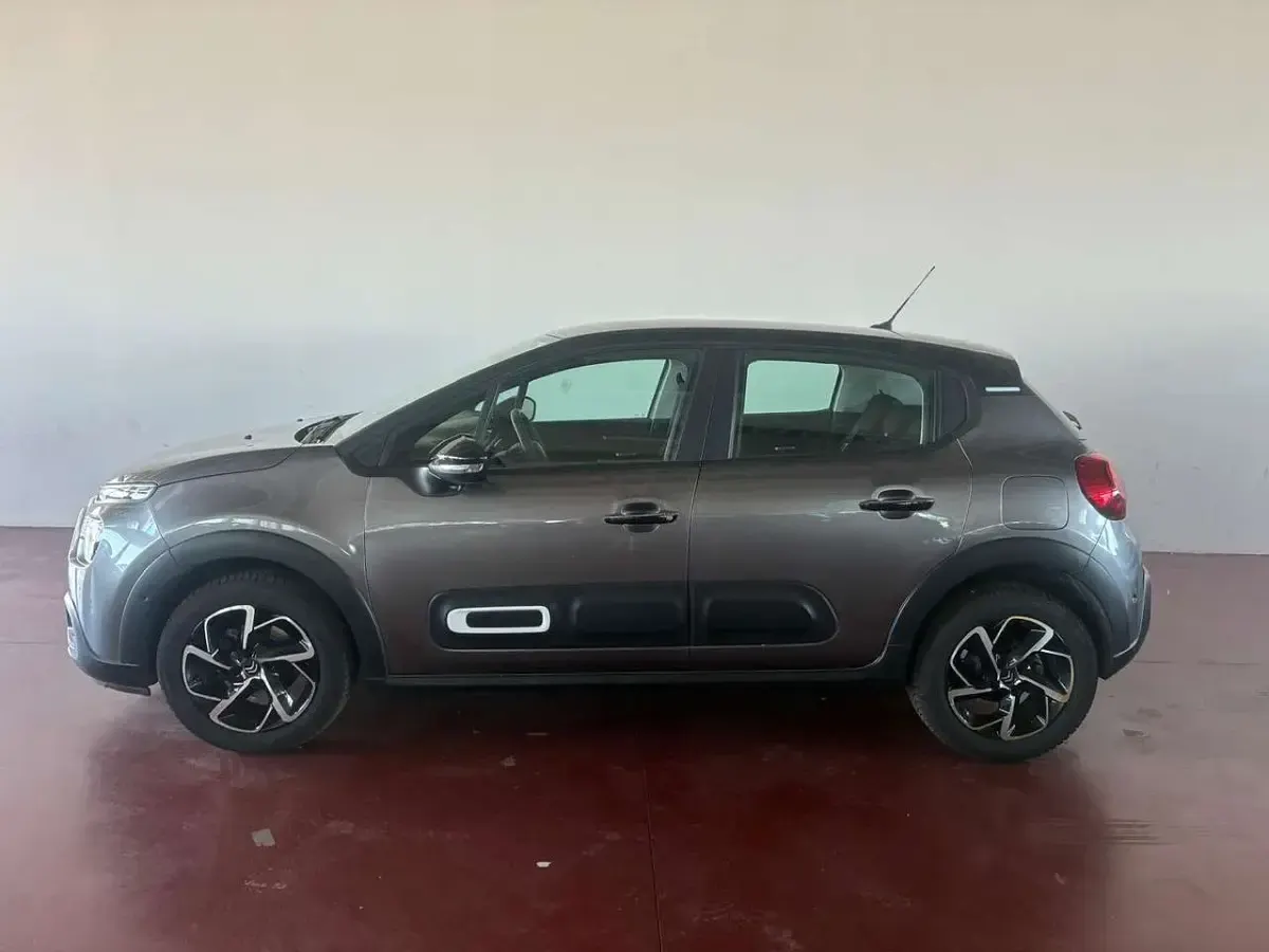 Usata Citroën C3 Shine 102 CV (75 kW) 2021 Grigio Utilitaria