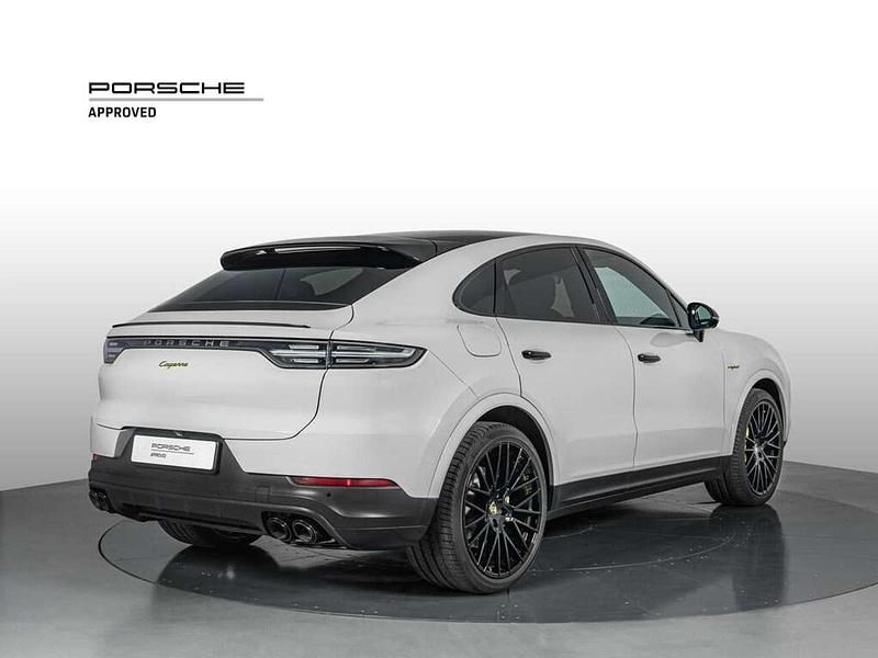 Usata Porsche Cayenne Coupe Platinum Edition 462 CV (339 kW) 2022 Gesso Coupé