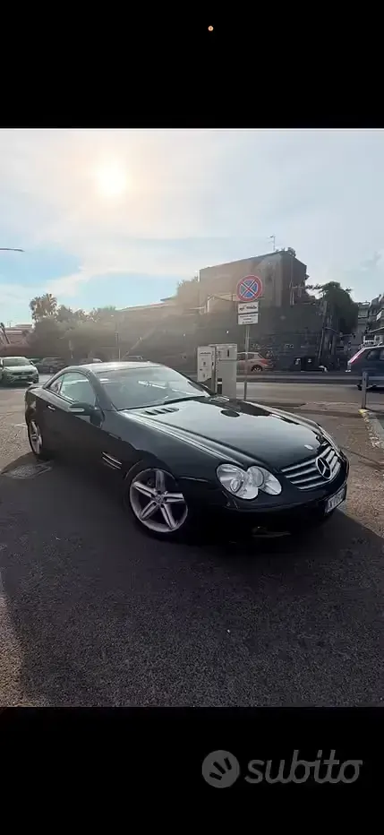 Usata Mercedes SL350 245 CV (180 kW) 2003 Nero Cabrio