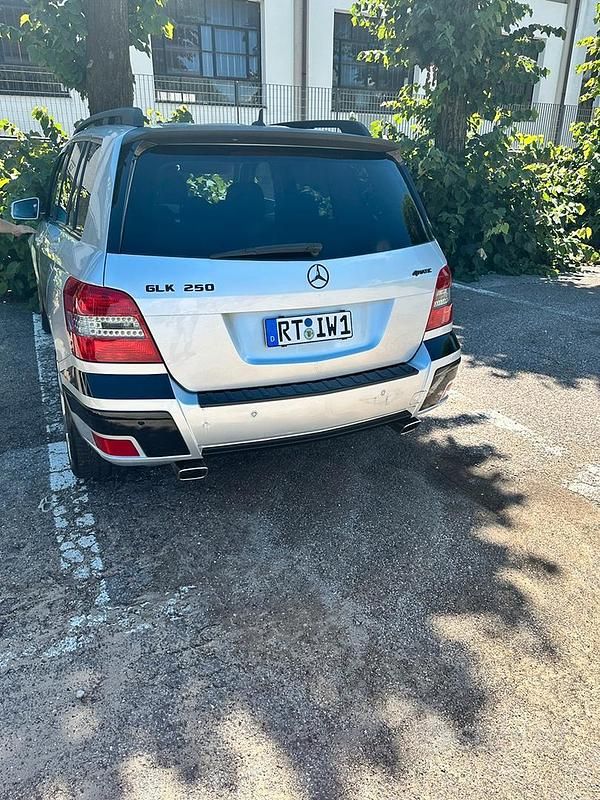 Usata Mercedes GLK250 204 CV (150 kW) 2011 Grigio SUV