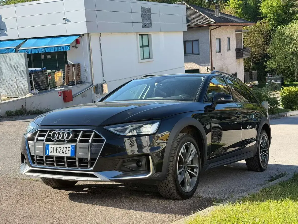 Usata Audi A4 Allroad Business 204 CV (150 kW) 2021 Nero Station wagon