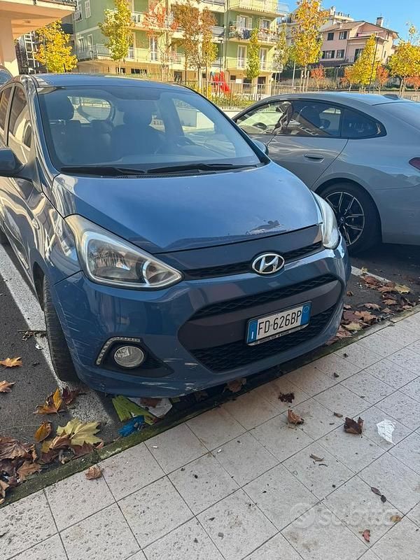 Usata 2016 Hyundai i10 Due volumi | 3300 € - Immagine 1/4