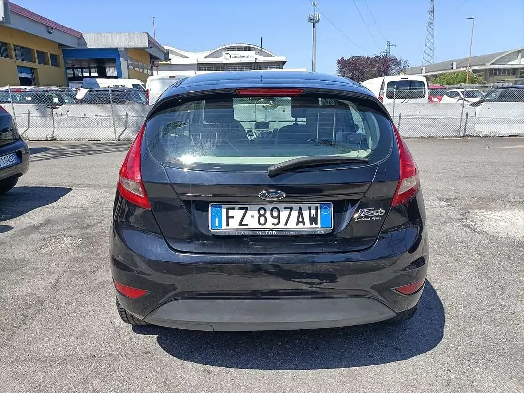 Usata Ford Fiesta Titanium 95 CV (69 kW) 2011 Berlina