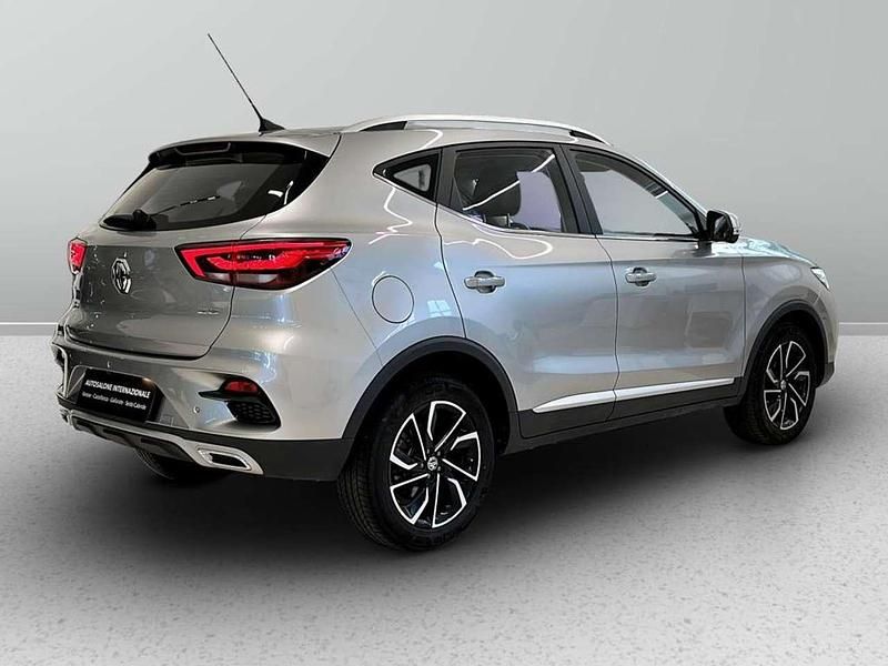 Usata MG ZS Luxury 111 CV (81 kW) 2024 Argento SUV