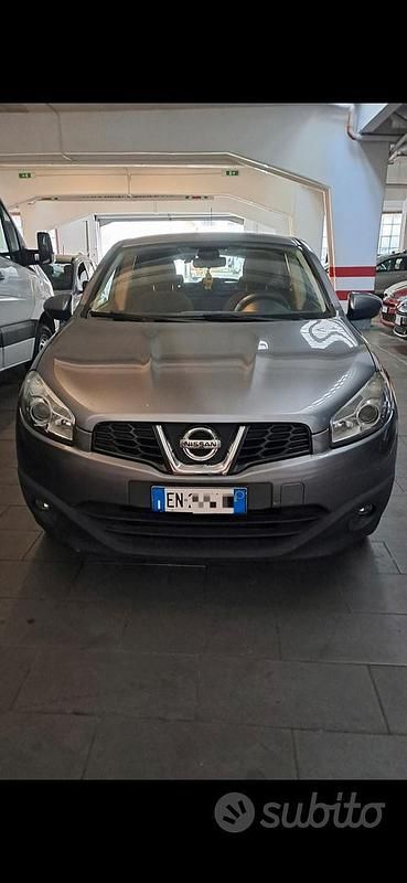 Usata Nissan Qashqai 115 CV (84 kW) 2014 Grigio SUV