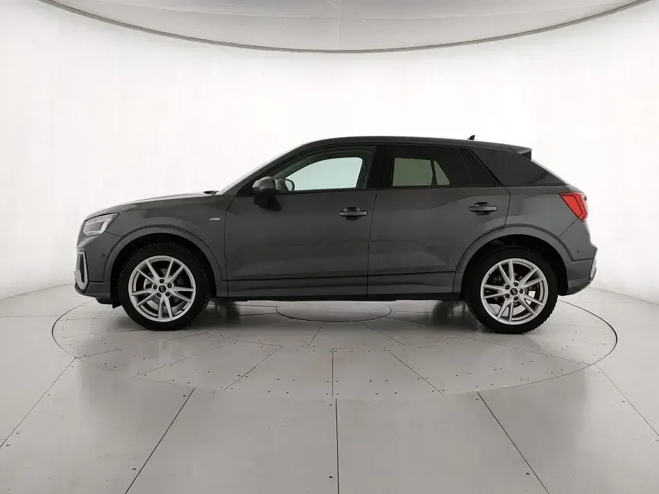 Usata Audi Q2 S-Line 150 CV (110 kW) 2025 Grigio SUV