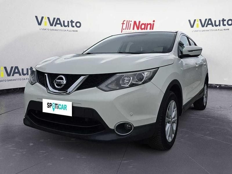 Usata Nissan Qashqai Acenta 110 CV (80 kW) 2016 Bianco SUV
