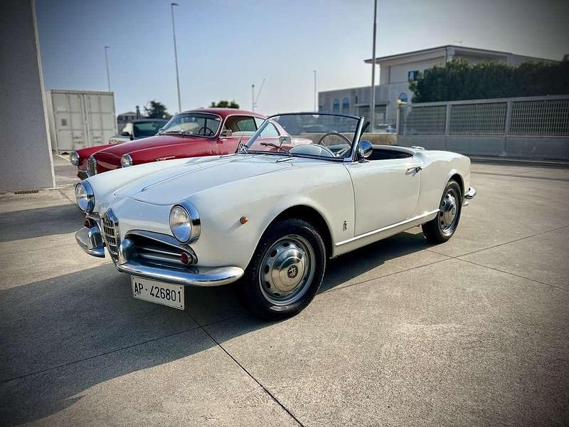 Usata Alfa Romeo Giulietta 65 CV (47 kW) 1958 Bianco Cabrio