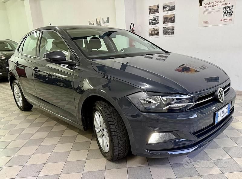 Usata VW Polo Comfortline 95 CV (69 kW) 2019 Grigio Berlina