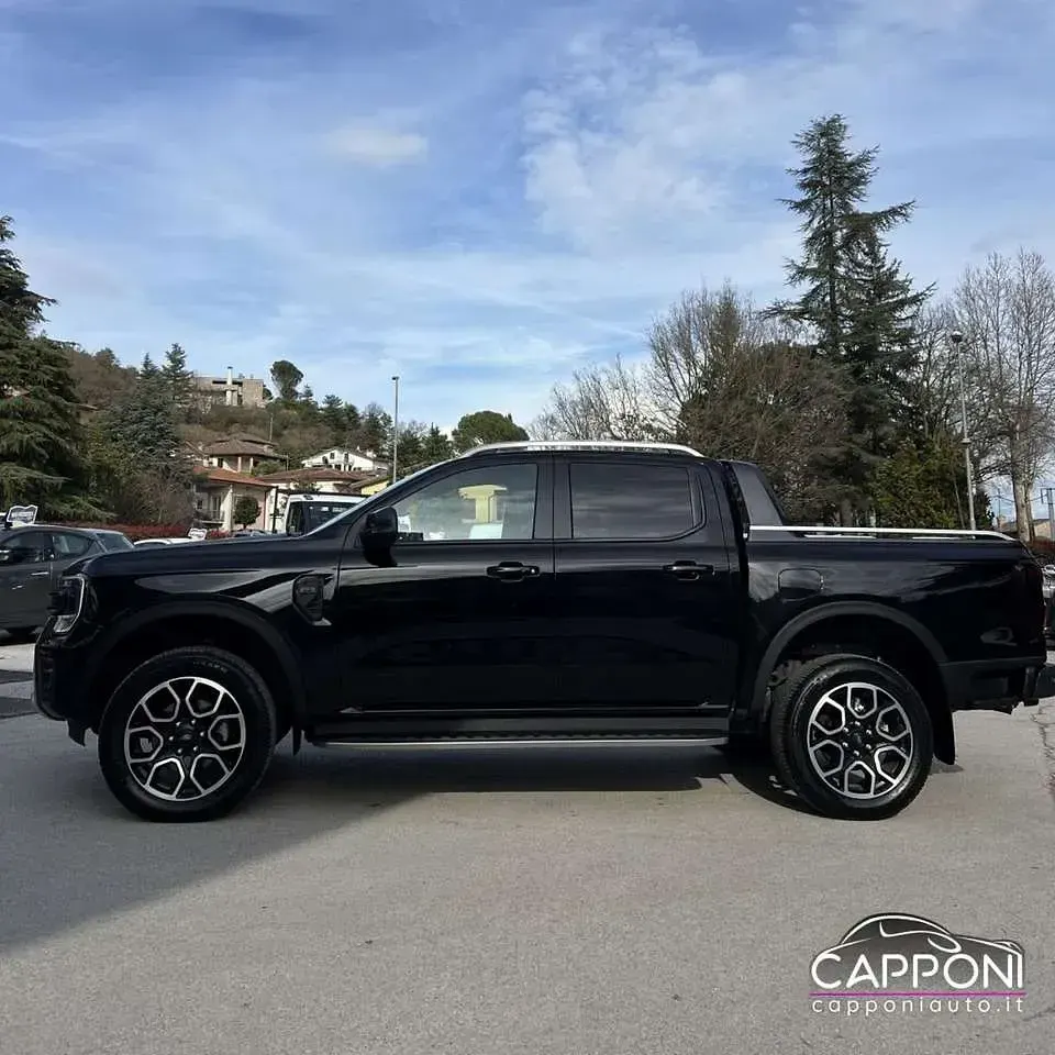 Usata Ford Ranger Wildtrack 240 CV (176 kW) 2023 Nero Pick-up