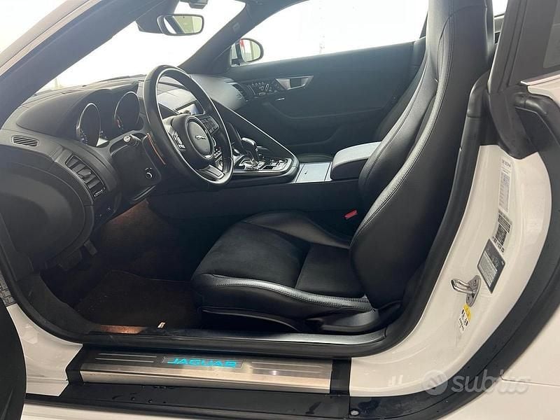 Usata Jaguar F-Type R-Dynamic 340 CV (250 kW) 2016 Bianco Coupé