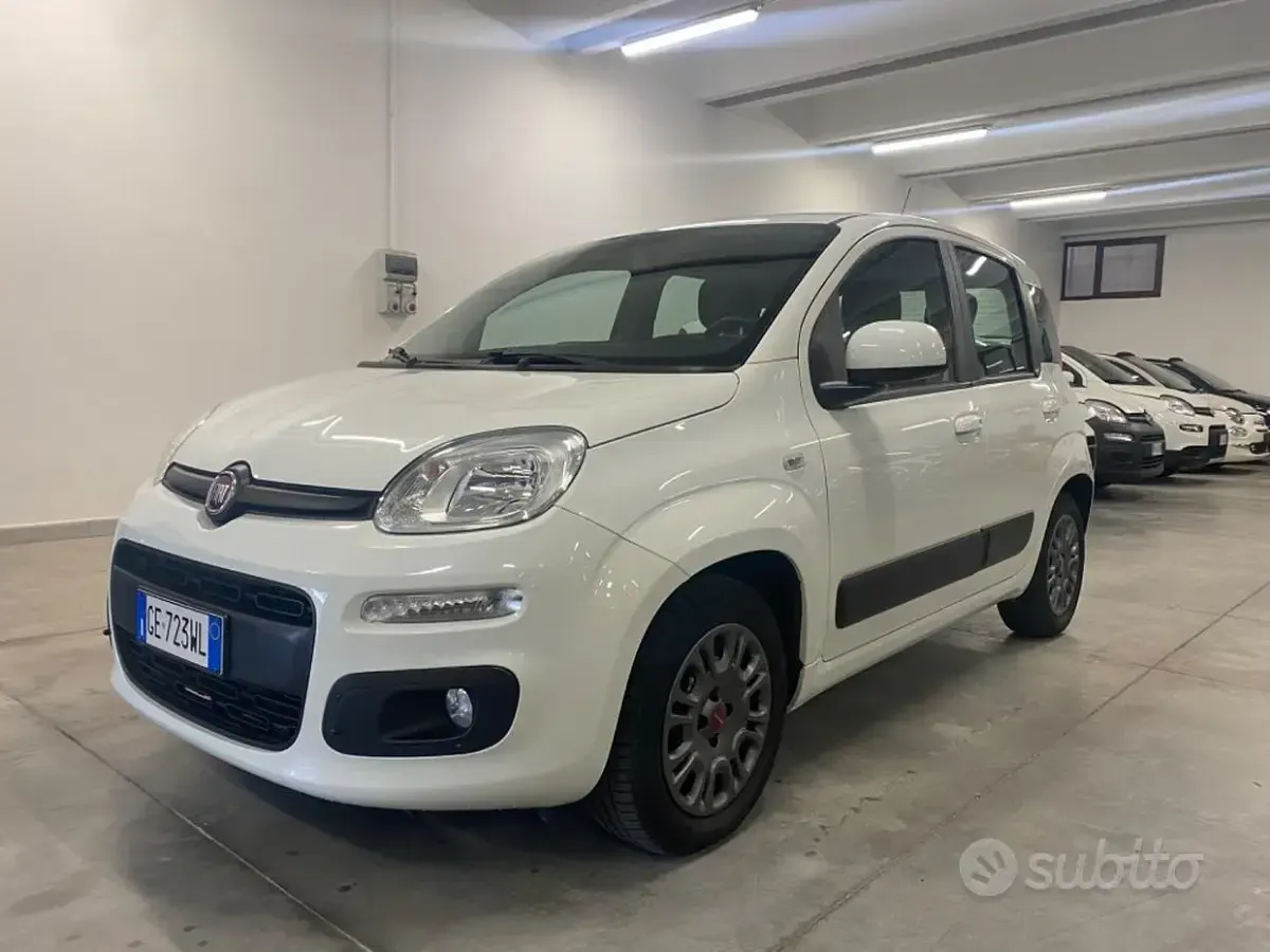 Usata Fiat Panda Lounge 85 CV (62 kW) 2016 Bianco Utilitaria