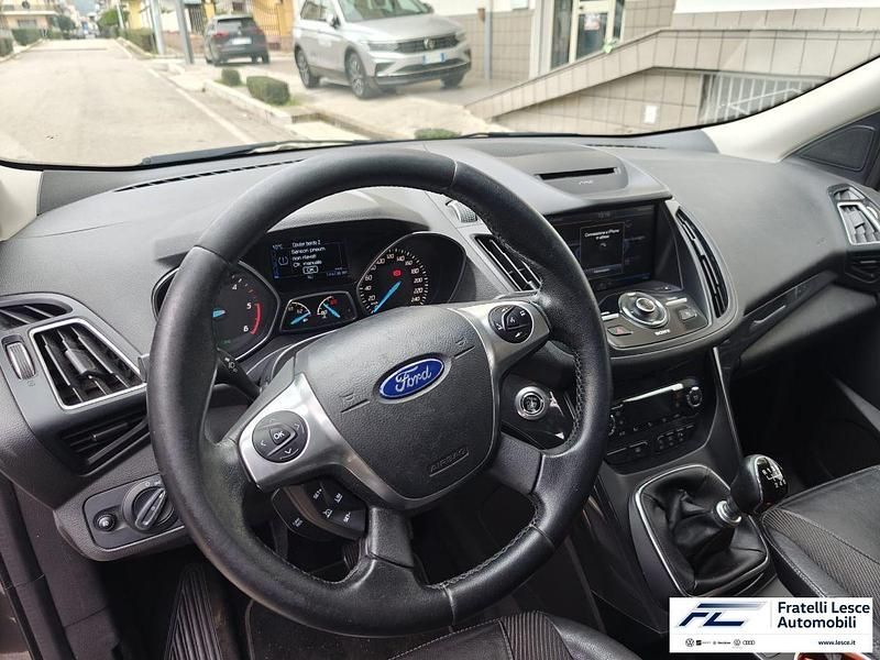 Usata Ford Kuga Titanium 150 CV (110 kW) 2016 Grigio SUV