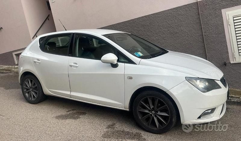 Usata 2015 Seat Ibiza Tre volumi | 3500 € - Immagine 1/4