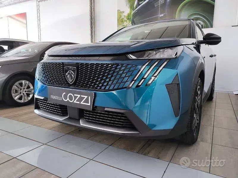 Usata Peugeot 3008 Allure 136 CV (100 kW) 2025 Blu SUV