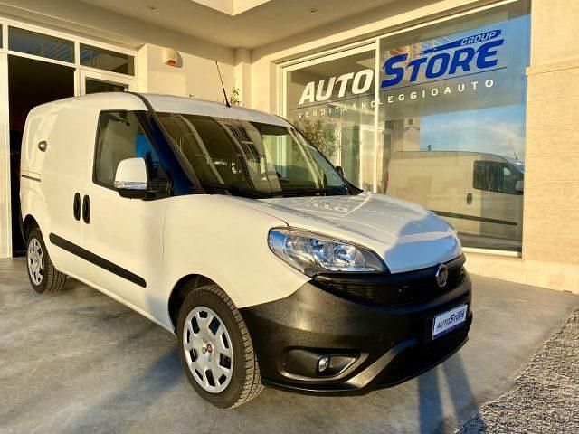 Usata Fiat Doblò 95 CV (69 kW) 2017 Bianco(met.) Monovolume