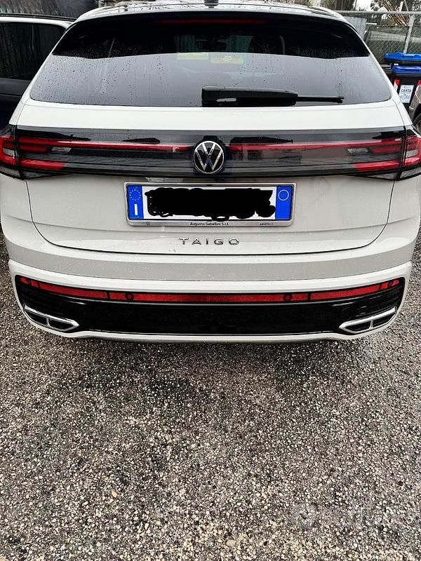 Usata VW Taigo R-line 116 CV (85 kW) 2024 Beige SUV