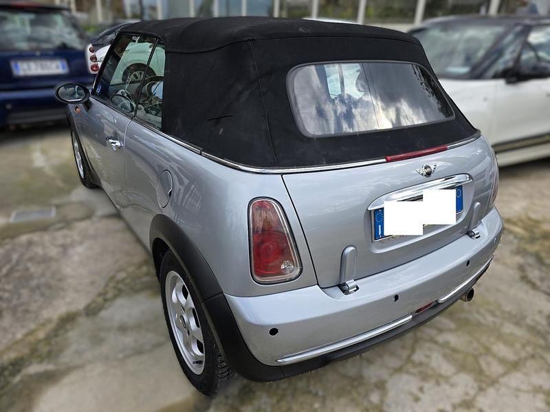 Usata Mini Cooper Cabriolet 116 CV (85 kW) 2005 Argento Cabrio