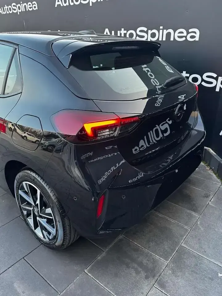 Usata Opel Corsa 101 CV (74 kW) 2025 Nero Utilitaria