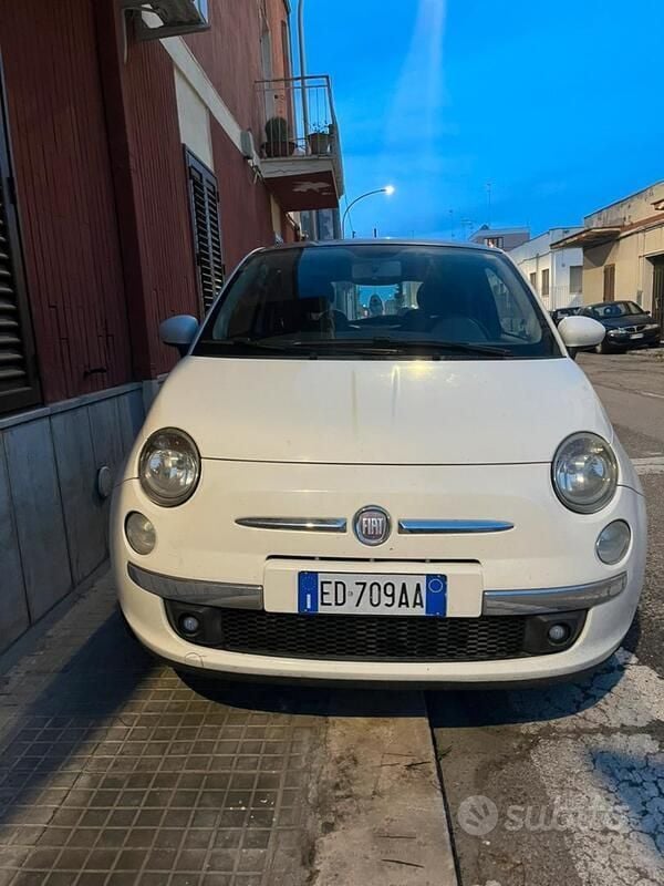 Usata Fiat 500 75 CV (55 kW) 2010 Bianco Utilitaria